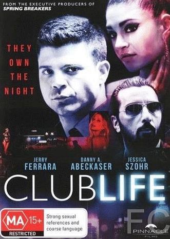   / Club Life 